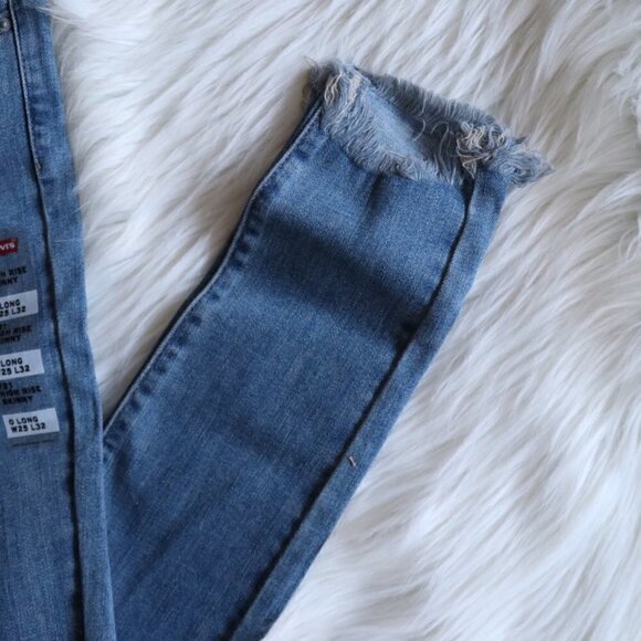 NEW Levi's 721 High Rise Skinny Jeans Medium Wash Size 25 - Picture 5 of 9